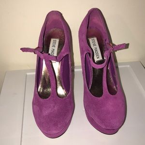 New Steve Madden pums.